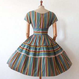1950s - Jean Leslie Jrs., USA - Sweet Colors Striped Cotton Dress - W27 (68cm)