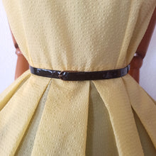 Carica l&#39;immagine nel visualizzatore di Gallery, 1950s - Adorable Sailor Collar Yellow Dress - W27 (68cm)
