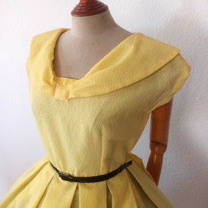 1950s - Adorable Sailor Collar Yellow Dress - W27 (68cm)