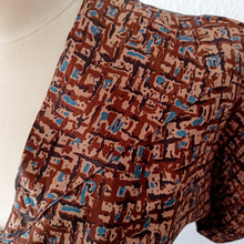 Load image into Gallery viewer, 1940s 1950s - Gorgeous Brown Abstract Dress - W34 (86cm)
