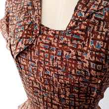 Charger l&#39;image dans la galerie, 1940s 1950s - Gorgeous Brown Abstract Dress - W34 (86cm)
