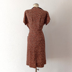 1940s 1950s - Gorgeous Brown Abstract Dress - W34 (86cm)