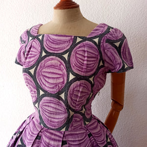 1950s - Broderna Magnusson, Sweden - Purple Abstract Dress - W27 (68cm)