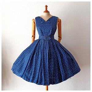 1950s - Gorgeous Blue Printed Rayon Belted Dress - W27 (68cm)