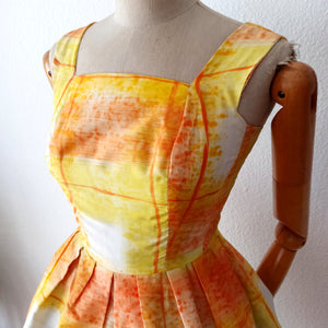 1950s - Manuela, Nice - Stunning Sunset Colors Dress - W25 (64cm)