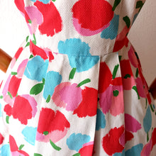 Cargar imagen en el visor de la galería, 1950s - Adorable French Abstract Floral Dress - W31 (78cm)
