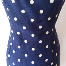 Cargar imagen en el visor de la galería, 1960s - Gorgeous Navy Polkadots Rayon Silk Dress - W29 (74cm)
