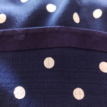 Laden Sie das Bild in den Galerie-Viewer, 1960s - Gorgeous Navy Polkadots Rayon Silk Dress - W29 (74cm)
