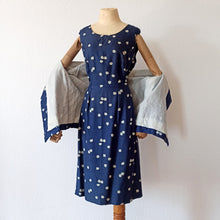 Charger l&#39;image dans la galerie, 1950s 1960s - Elegant 2pc Silk Jacket &amp; Dress Set - W31 (80cm)
