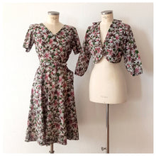 Load image into Gallery viewer, 1940s 1950s - Adorable Floral Bolero Dress  - W29 (74cm)
