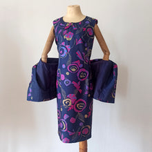 Cargar imagen en el visor de la galería, 1960s -  Spectacular Purple Satin Dress &amp; Jacket Set - W34 (86cm)
