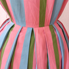 Carica l&#39;immagine nel visualizzatore di Gallery, 1950s - André, PARIS - Outstanding &amp; Adorable Cotton Dress - W26 (66cm)
