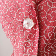 Cargar imagen en el visor de la galería, 1950s - Helene Couture, France - Salmon Pink Embroidery Dress - W28,5/29 (72/74cm)
