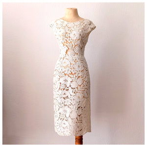 1950s - Outstanding Handmade Lace Dress - W24 (60cm)