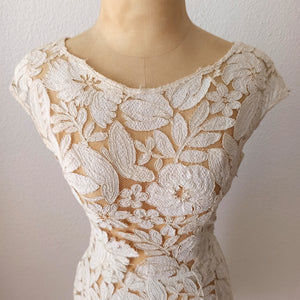 1950s - Outstanding Handmade Lace Dress - W24 (60cm)