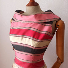 Load image into Gallery viewer, 1950s 1960s - Stunning Pink &amp; Grey Silk Dress - W26 (66cm)
