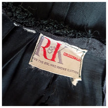 Cargar imagen en el visor de la galería, 1950s - R&amp;K Originals, USA - Stunning Black Sheer Lace Dress - W26 (66cm)
