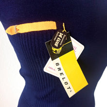 Cargar imagen en el visor de la galería, 1960s - GRELOT, Spain - Deadstock NWT Deluxe Knit Top - S/M
