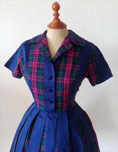 1950s - Adorable Purple Plaid Cotton Dress - W26 (66cm)