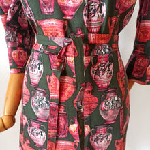 Load image into Gallery viewer, 1960s - Stunning Green Ancient Vessels Novelty Cotton Dress - W31 (78cm)
