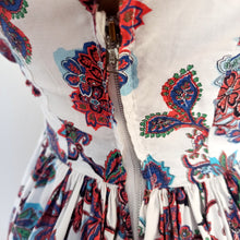 Laden Sie das Bild in den Galerie-Viewer, 1950s - Spectacular Organic Floral Print Cotton Dress - W26 (66cm)
