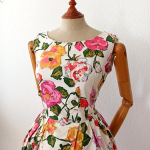 1950s - Gorgeous German Floral Print Cotton Dress - W31 (78cm)