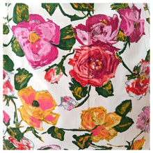 Cargar imagen en el visor de la galería, 1950s - Gorgeous German Floral Print Cotton Dress - W31 (78cm)
