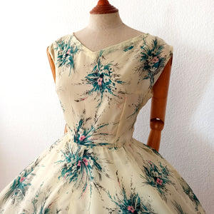 1950s - Stunning Yellow Pale Floral Dress - W28.5 (72cm)