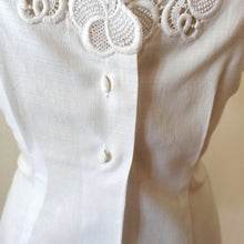 Load image into Gallery viewer, 1950s - Exquisite White Linen Lace Blouse - W31 (80cm)
