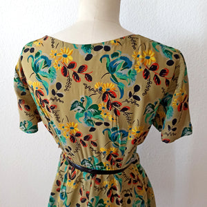 1940s - Exquisite Czechoslovak Olive Green Floral Print Dress - W30 (76cm)