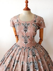 1950s - Adorable Romantic Cotton Dress - W32 (82cm)