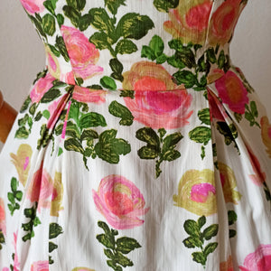 1950s - Stunning German Roseprint Dress - W25 (64cm)