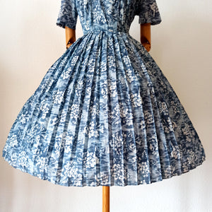 1950s - TREVIRA, Germany - Stunning Blue Floral Dress - W34 (86cm)