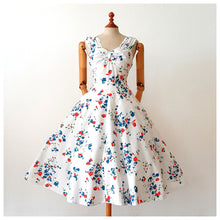 Carica l&#39;immagine nel visualizzatore di Gallery, VTG Does 1950s - ETAM, Germany - Stunning Cotton Dress - W28 (72cm)
