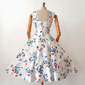 VTG Does 1950s - ETAM, Germany - Stunning Cotton Dress - W28 (72cm)