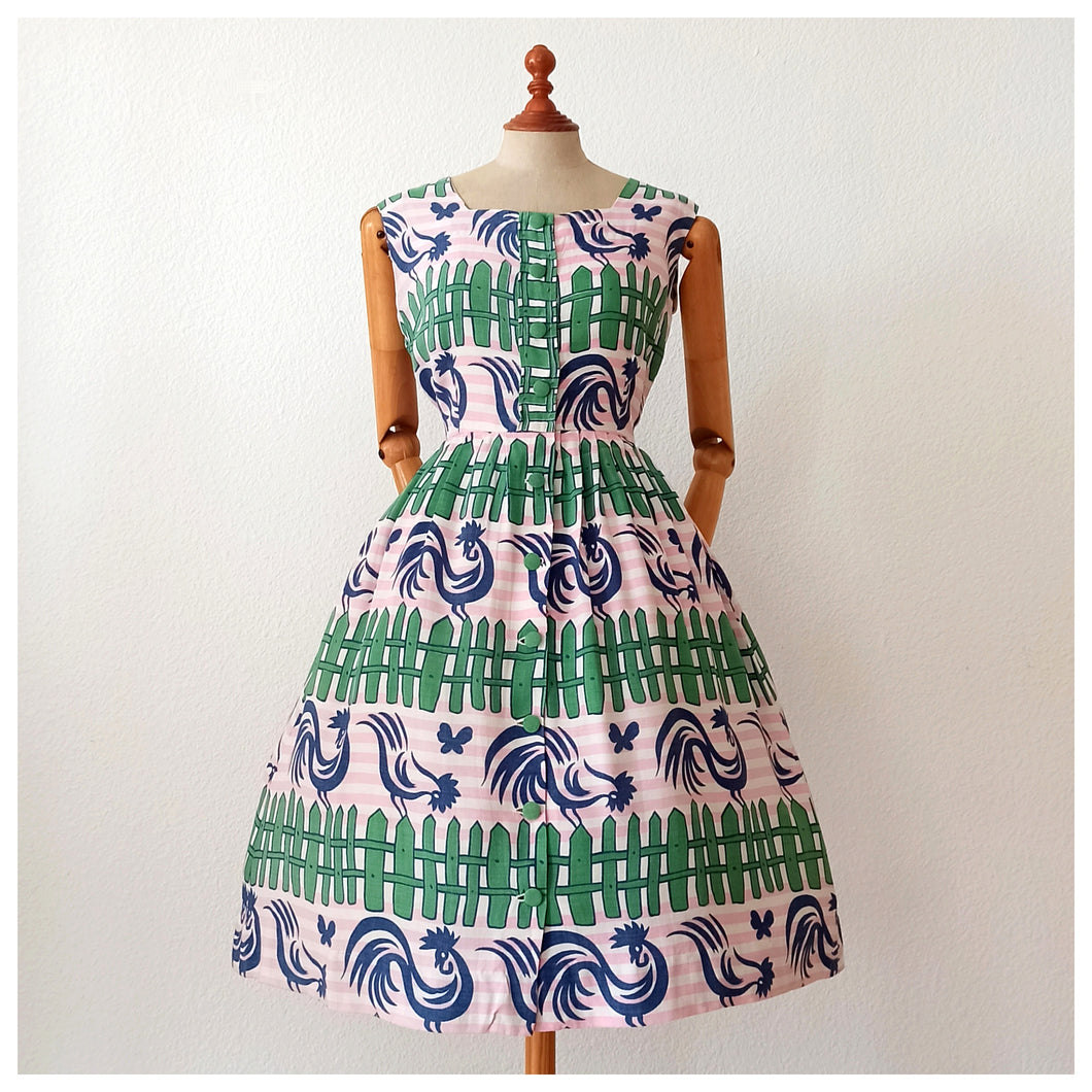 1950s - PARIS - Fabulous Roosters Novelty Print Dress - W26/27 (66/68cm)