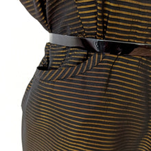 Charger l&#39;image dans la galerie, 1950s - Stunning Black &amp; Gold Striped Satin Dress - W34 (86cm)
