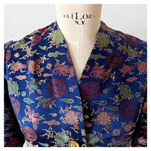 Carica l&#39;immagine nel visualizzatore di Gallery, 1950s - Stunning Oriental Embroidery Jacket &amp; Dress Set - W30 (76cm)
