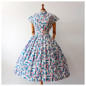 1950s - Adorable Floral Cotton Belted Dress  - W31 (78cm)