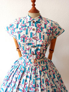 1950s - Adorable Floral Cotton Belted Dress  - W31 (78cm)