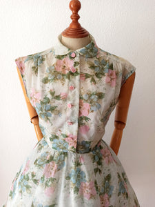 1950s - Incredibly Adorable Peter Pan Collar Floral Dress - W28 (72cm)