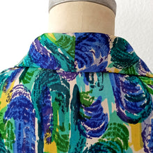 Laden Sie das Bild in den Galerie-Viewer, 1940s 1950s - GOLTNATEL, Germany - Abstract Rayon Dress - W28 (72cm)
