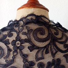 Carica l&#39;immagine nel visualizzatore di Gallery, 1940s 1950s - Outstanding Beauty Lace Dress  - W25/26 (64/66cm)
