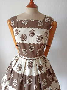 1950s - Gorgeous French Cotton Dress  - W27 (68cm)