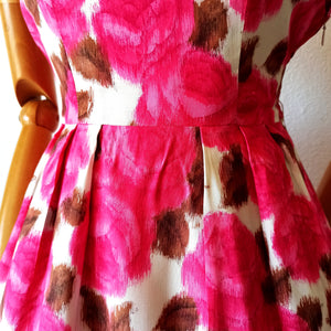 1950s 1960s - PLUTINA, Germany - Gorgeous Roseprint Dress  - W26 (66cm)