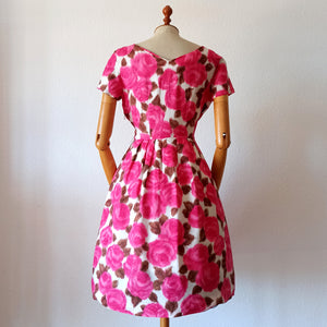 1950s 1960s - PLUTINA, Germany - Gorgeous Roseprint Dress  - W26 (66cm)