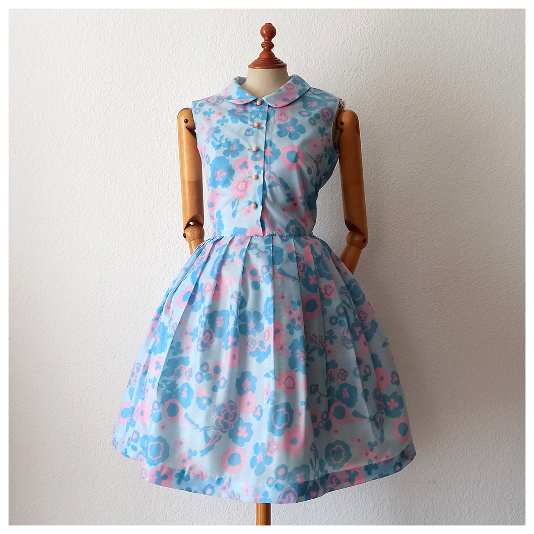 1950s 1960s - TREVIRA, Germany - Adorable Peter Pan Collar Dress - W30 (76cm)