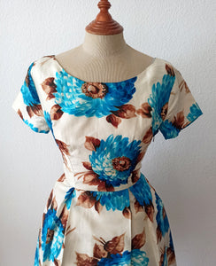 1950s - Stunning Floral Silk Dress - W26 (66cm)