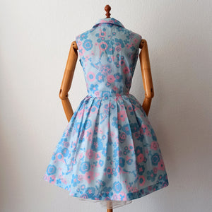 1950s 1960s - TREVIRA, Germany - Adorable Peter Pan Collar Dress - W30 (76cm)