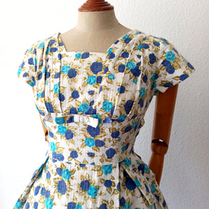 1950s  - Gorgeous Blue Roseprint Cotton Dress - W30 (76cm)